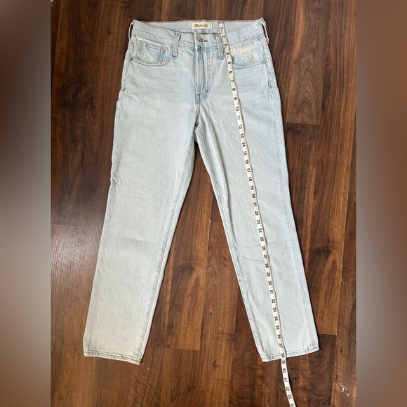 Madewell Women's Light Wash Straight Leg Jeans - Picture 8 of 13